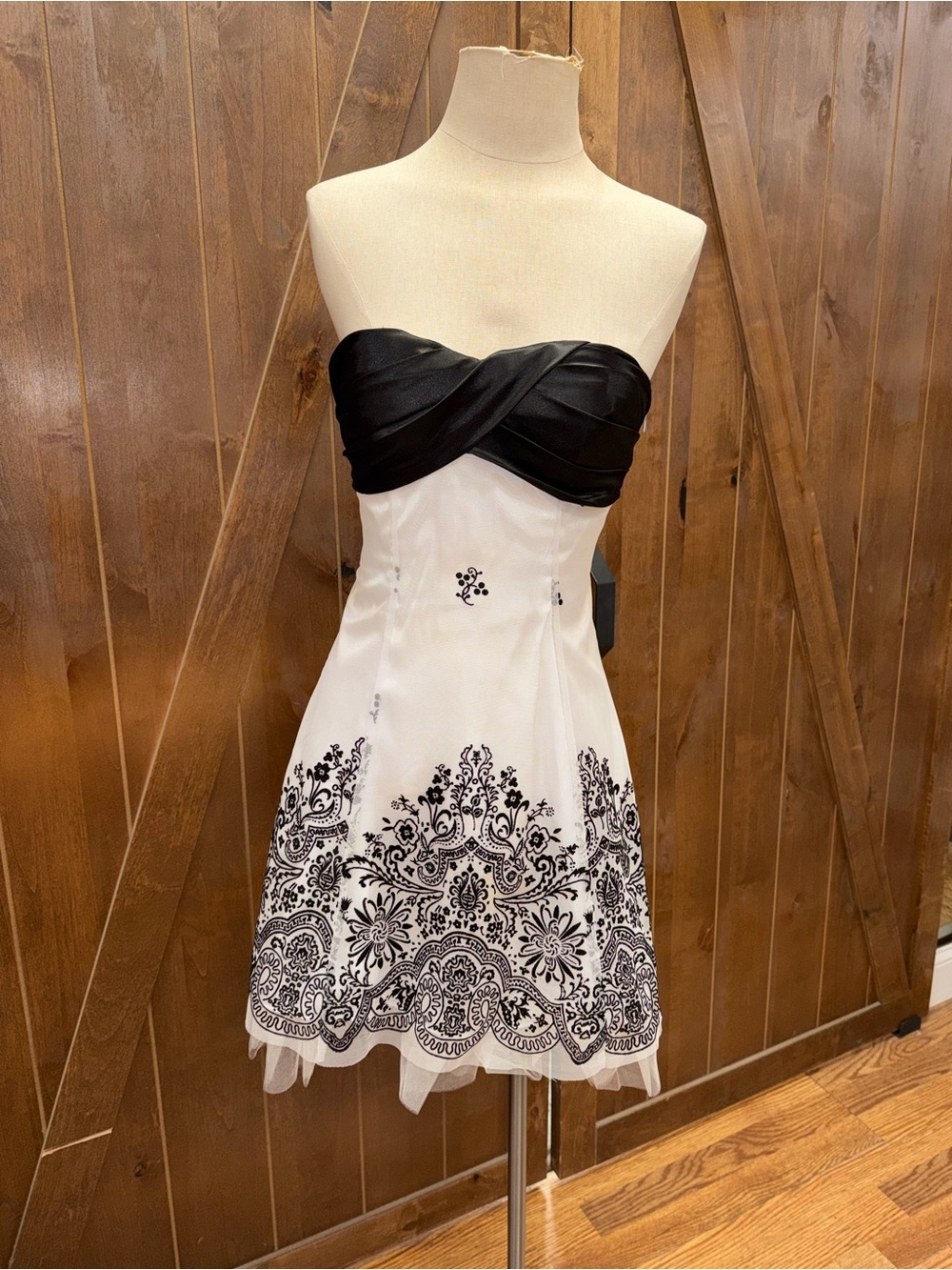 Black and white dress